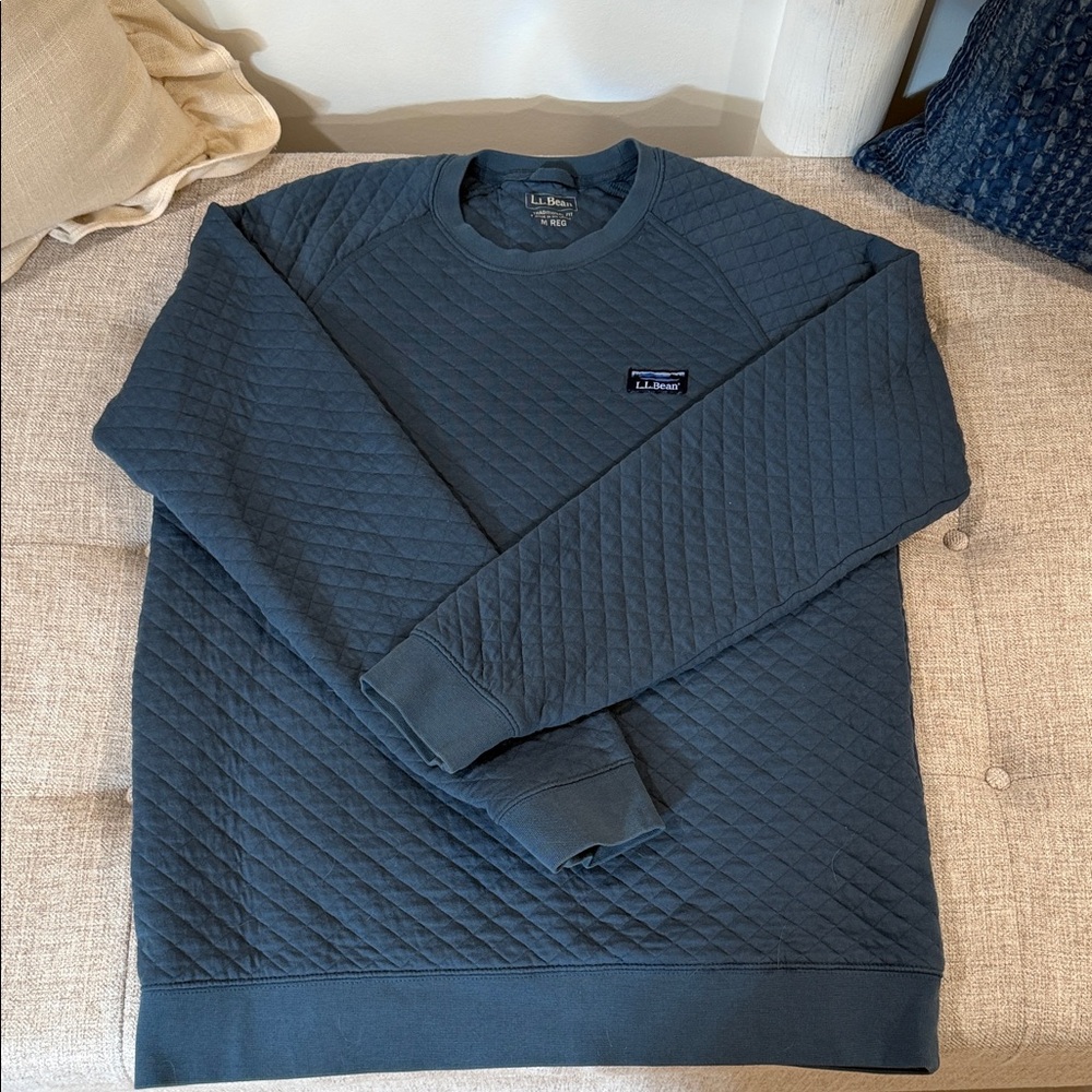 L.L. Bean Men's Quilted Gray Crewneck Sweater